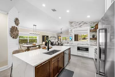 7505 NW 65th Lane, Parkland, FL 33067 - Photo 11