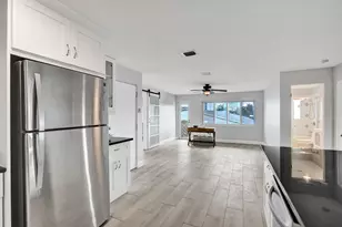 3220 Bayview Dr, Fort Lauderdale, FL 33306 - Photo 9