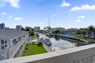 3220 Bayview Dr, Fort Lauderdale, FL 33306 - Photo 23