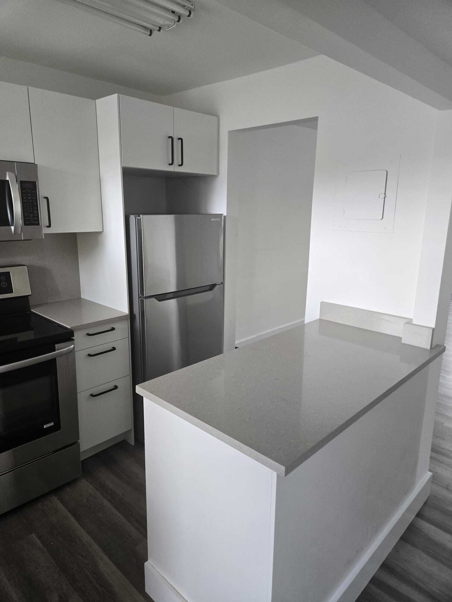 8305 Sunrise Lakes Blvd #202 main architectural view