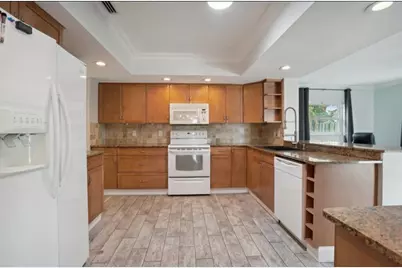 603 SE 7th Avenue, Deerfield Beach, FL 33441 - Photo 9