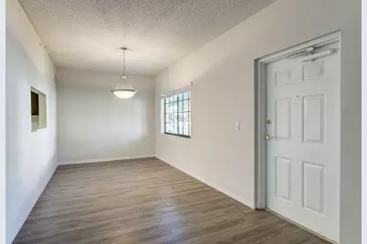 4685 N Haverhill Road #B8, West Palm Beach, FL 33417 - Photo 11