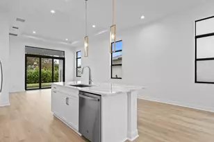 308 SE Via Sangro, Port Saint Lucie, FL 34952 - Photo 5