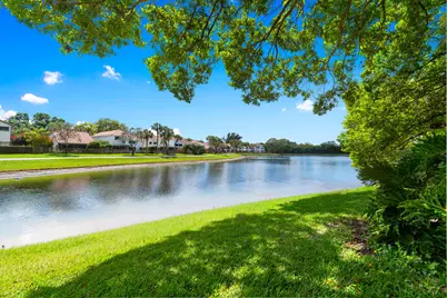 5608 Amersham Way, Boca Raton, FL 33486 - Photo 7