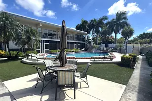 1960 NE 1st St, Deerfield Beach, FL 33441 - Photo 1