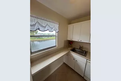 192 Monaco D, Delray Beach, FL 33446 - Photo 13