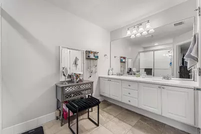 1094 Pinewood Lake Court, Greenacres, FL 33415 - Photo 17