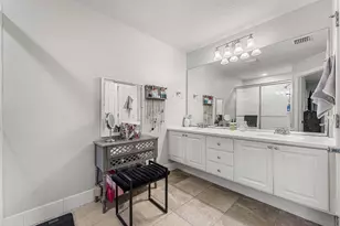 1094 Pinewood Lake Ct, Greenacres, FL 33415 - Photo 17