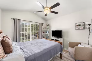 1094 Pinewood Lake Ct, Greenacres, FL 33415 - Photo 19