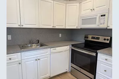 569 Monaco L, Delray Beach, FL 33446 - Photo 9