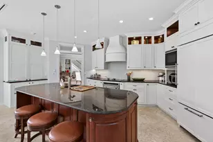 2010 Club Dr, Vero Beach, FL 32963 - Photo 23