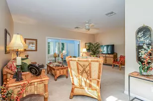 335 Hawthorne Ln, Vero Beach, FL 32962 - Photo 3