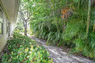 335 Hawthorne Ln, Vero Beach, FL 32962 - Photo 25