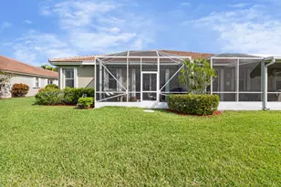 10665 Royal Caribbean Cir, Boynton Beach, FL 33437 - Photo 23