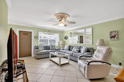 480 Horizon W, Boynton Beach, FL 33435 - Photo 3