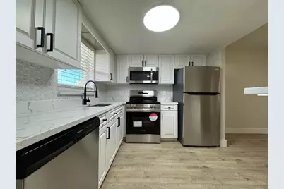 809 W Oakland Park Boulevard #J10, Wilton Manors, FL 33311 - Photo 1