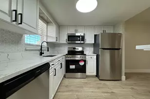 809 W Oakland Park Blvd, Wilton Manors, FL 33311 - Photo 1