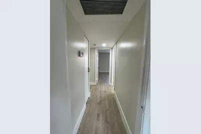 809 W Oakland Park Boulevard #J10, Wilton Manors, FL 33311 - Photo 5