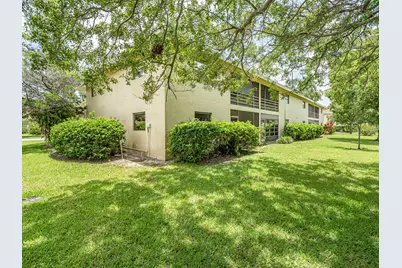 400 18th Street #F7, Vero Beach, FL 32960 - Photo 13