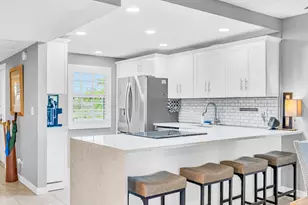 3970 Oaks Clubhouse Dr, Pompano Beach, FL 33069 - Photo 13