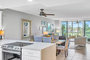 3970 Oaks Clubhouse Dr, Pompano Beach, FL 33069 - Photo 17