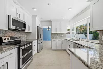 2810 NE 52nd Street, Fort Lauderdale, FL 33308 - Photo 3