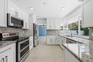 2810 NE 52nd St, Fort Lauderdale, FL 33308 - Photo 3