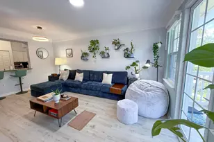 275 Murcia Dr, Jupiter, FL 33458 - Photo 1