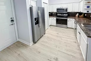 275 Murcia Dr, Jupiter, FL 33458 - Photo 9