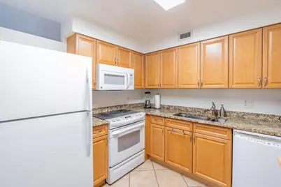 1000 Spanish River Road #3t, Boca Raton, FL 33432 - Photo 7