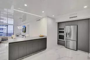 2500 Parkview Dr, Hallandale Beach, FL 33009 - Photo 5