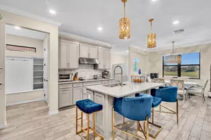 7921 NW 82nd Ct, Tamarac, FL 33321 - Photo 9