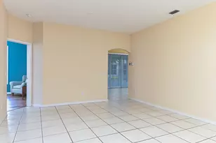 1028 NW Tuscany Dr, Port Saint Lucie, FL 34986 - Photo 13