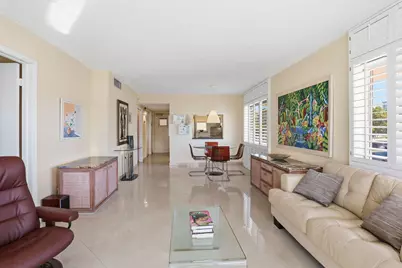 750 NE Spanish River Boulevard #201, Boca Raton, FL 33431 - Photo 11