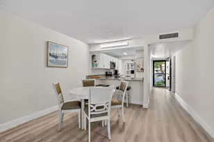 8 Royal Palm Way, Boca Raton, FL 33432 - Photo 7