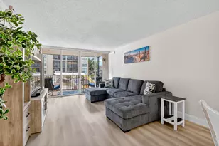 8 Royal Palm Way, Boca Raton, FL 33432 - Photo 9