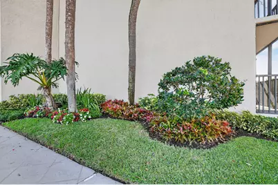 8 Royal Palm Way #107, Boca Raton, FL 33432 - Photo 43