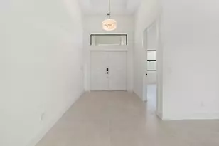 632 SE Seahouse Dr, Port Saint Lucie, FL 34983 - Photo 9