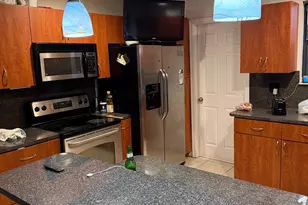 802 St Andrews Rd, Hollywood, FL 33021 - Photo 9