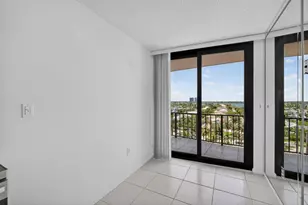 4200 N Ocean Dr, Singer Island, FL 33404 - Photo 29
