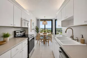 4200 N Ocean Dr, Singer Island, FL 33404 - Photo 5