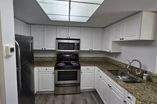 1100 S Crestwood Ct S, Royal Palm Beach, FL 33411 - Photo 5