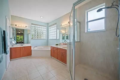 8445 Phoenician Court, Davie, FL 33328 - Photo 11