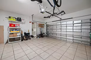 8445 Phoenician Ct, Davie, FL 33328 - Photo 19