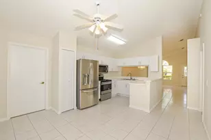 1121 NW Lombardy Dr, Port Saint Lucie, FL 34986 - Photo 21