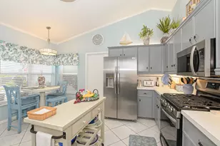 1187 NW Lombardy Dr, Port Saint Lucie, FL 34986 - Photo 15