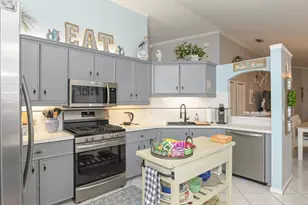 1187 NW Lombardy Dr, Port Saint Lucie, FL 34986 - Photo 13