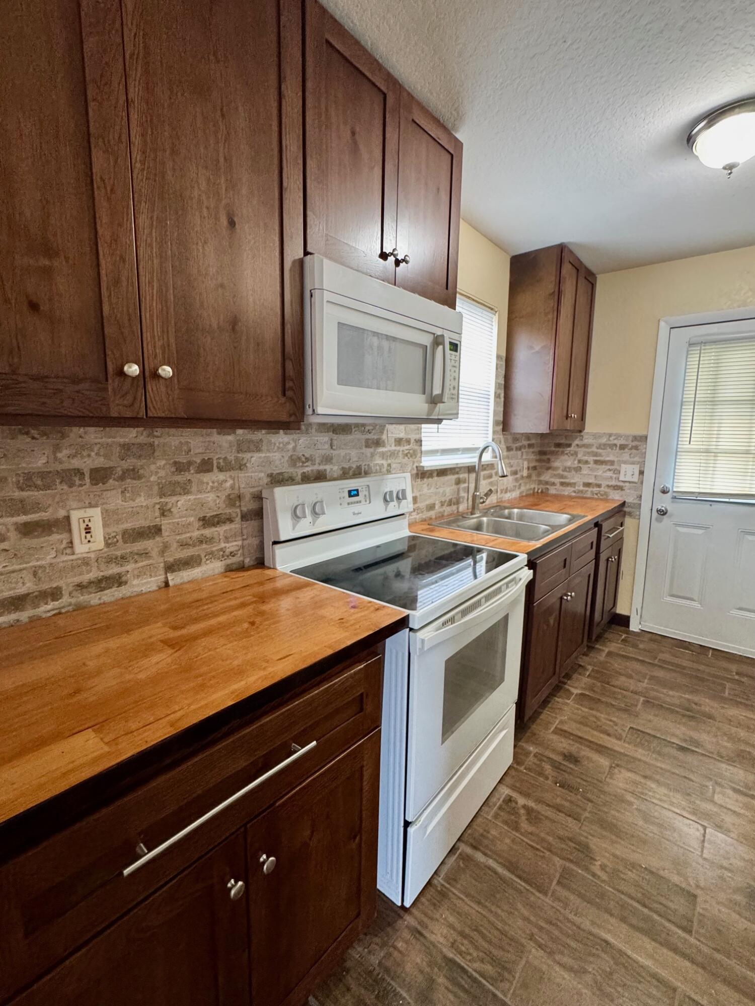 714 S Seminole Ave - 714 S Seminole Ave, Fort Meade, FL 33841 Luxury Property | Jose Angel Pina