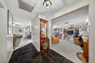 882 SE Quiescent Ln, Port Saint Lucie, FL 34983 - Photo 11