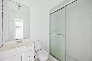 1 Jacaranda Country Club Dr, Plantation, FL 33324 - Photo 25